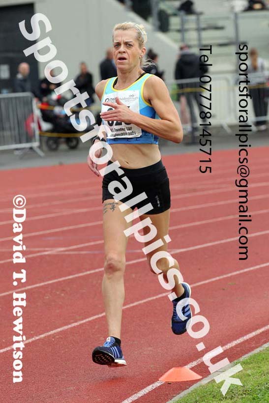 Womens 5000 metres, 2021 North Eastern Track and Field Champs., Middesbrough. Photo: David T. Hewitson/Sports for All Pics